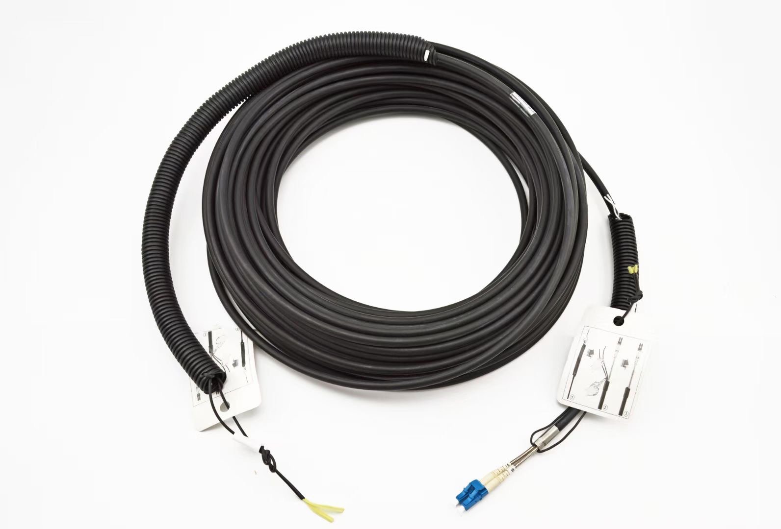 Rugged fiber cable detail