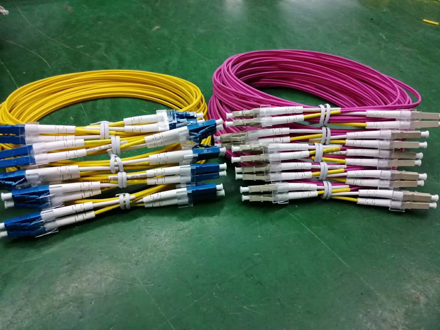 LC-LC duplex fiber patch cord production batch