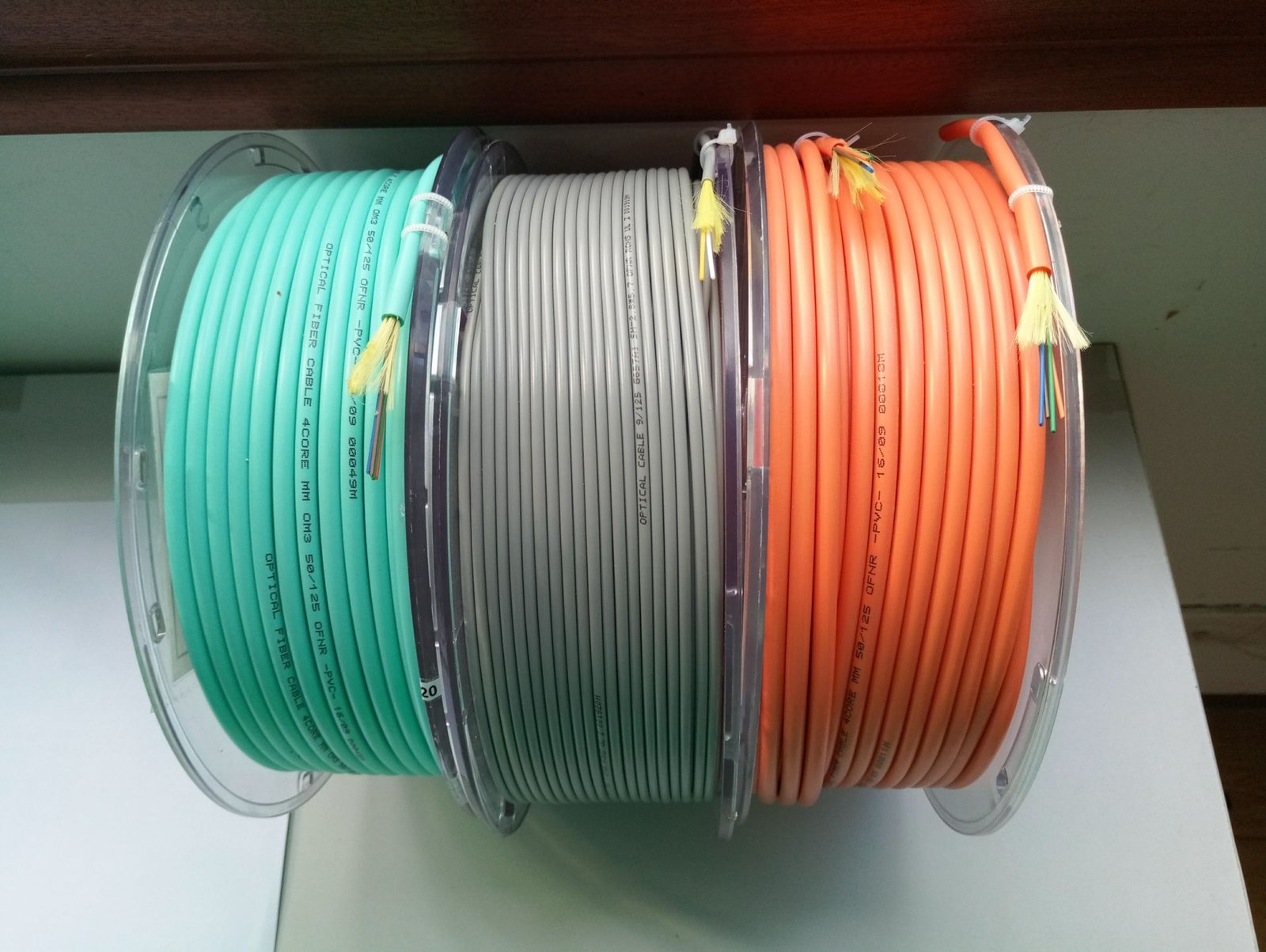Multicore indoor distribution fiber cable reels